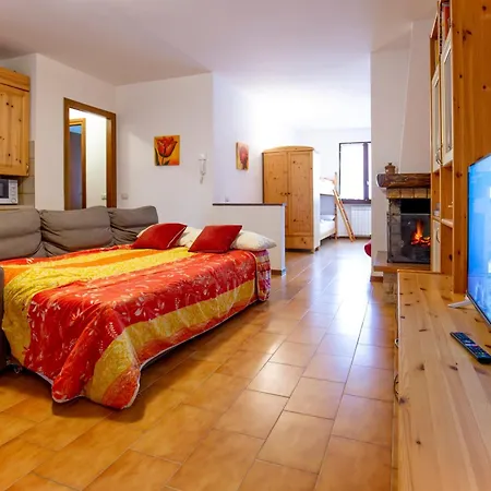 Val Taleggio Nel X8 Persone Con Camino E Wifi Holiday home *