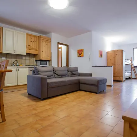 Holiday home Val Taleggio Nel X8 Persone Con Camino E Wifi Olda