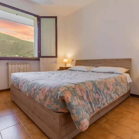 Val Taleggio Nel X8 Persone Con Camino E Wifi Feriehus Olda